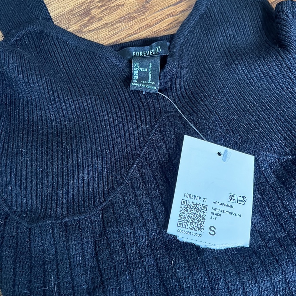 Black forever 21 tank top - Picture 2 of 2